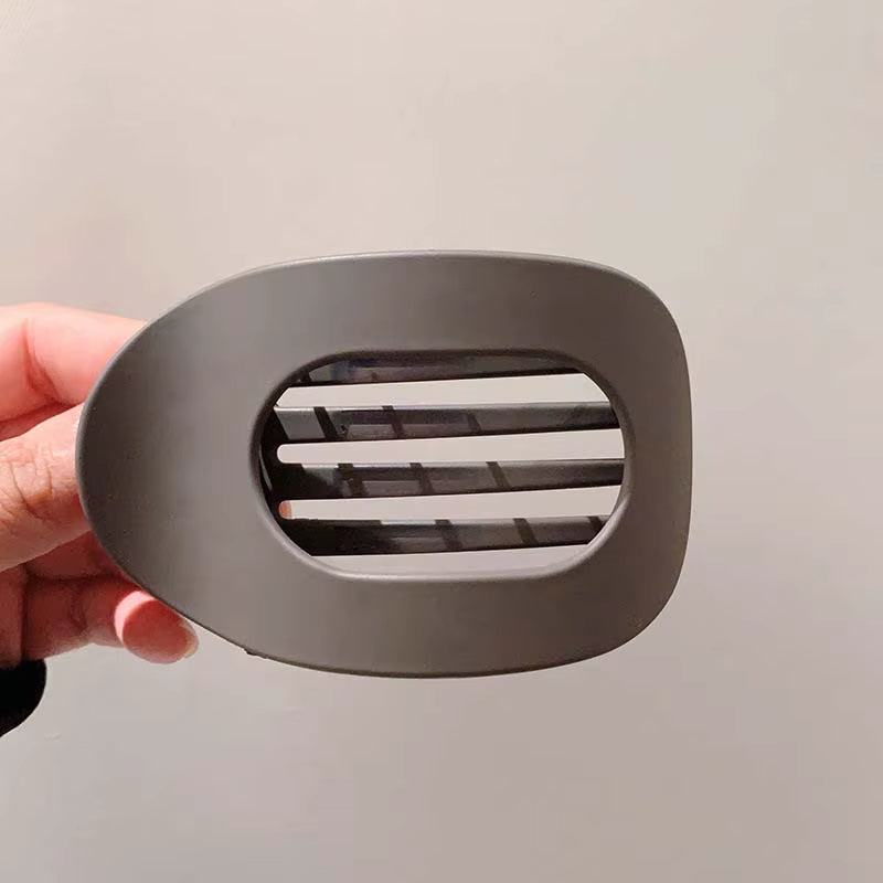 Clipia – Fest håret ditt. Bli kvitt ubehag.