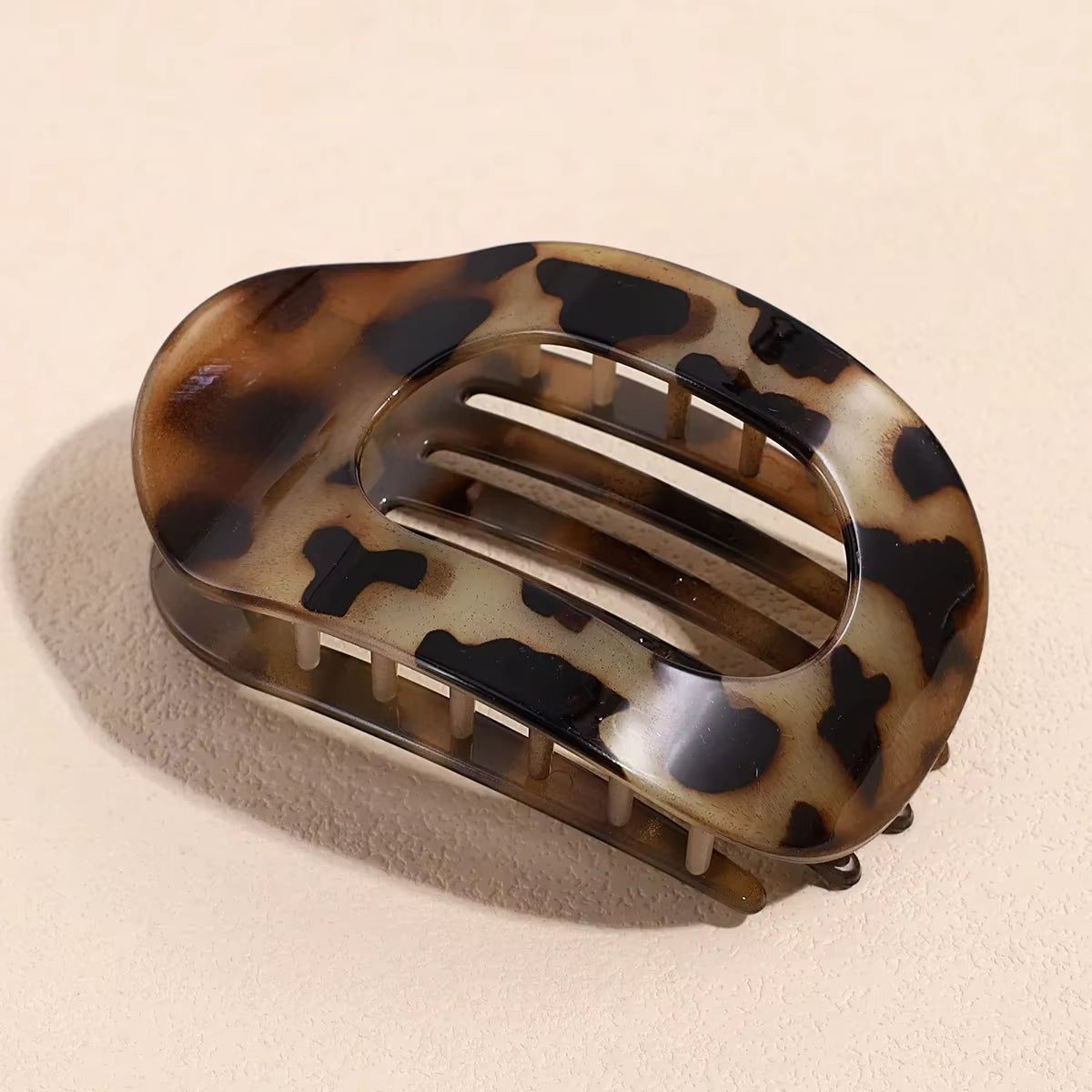 Clipia – Fest håret ditt. Bli kvitt ubehag.