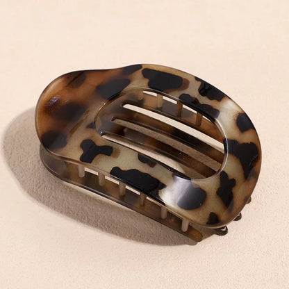 Clipia – Fest håret ditt. Bli kvitt ubehag.