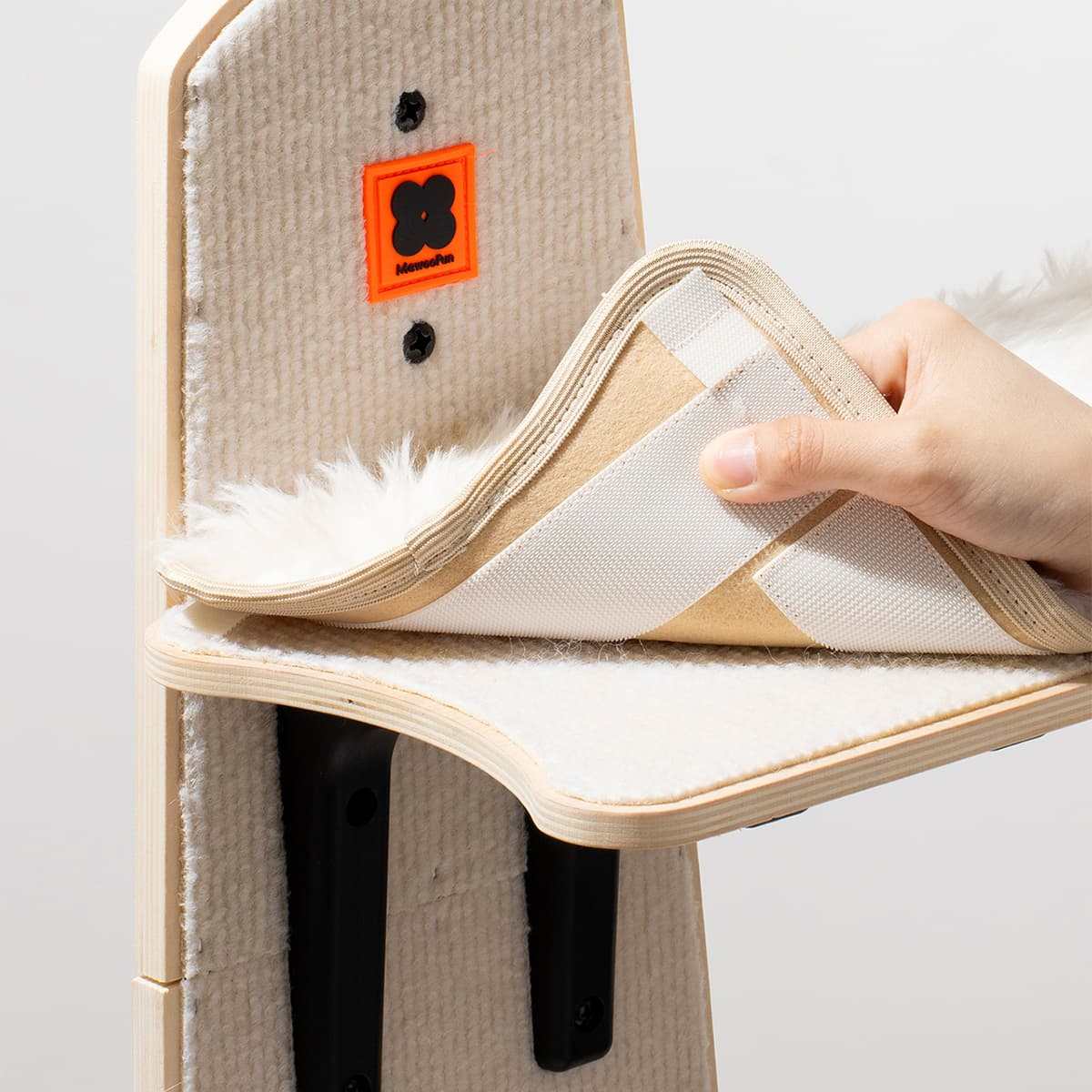 Griffix® - Cat tree to hang on the door