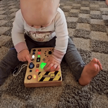 Montessori - Play Board for Happy, Curious Children